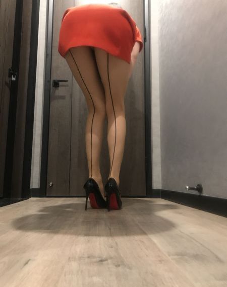 青青河边草免费观看