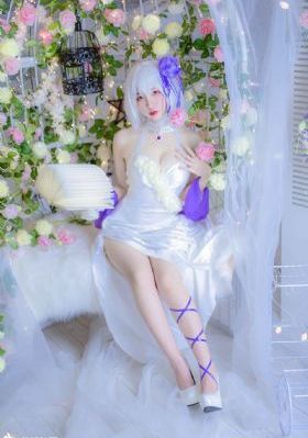 28岁女高中生
