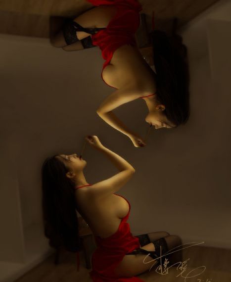三个人玩我一个人什么感觉